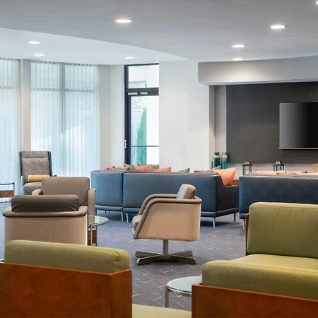 Courtyard By Marriott Providence Lincoln Hotel Exterior foto