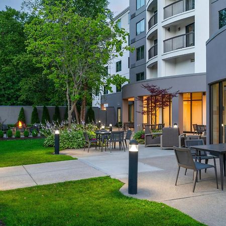 Courtyard By Marriott Providence Lincoln Hotel Exterior foto